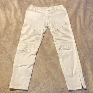 Umgee Pull On White Moto Style Leggings
